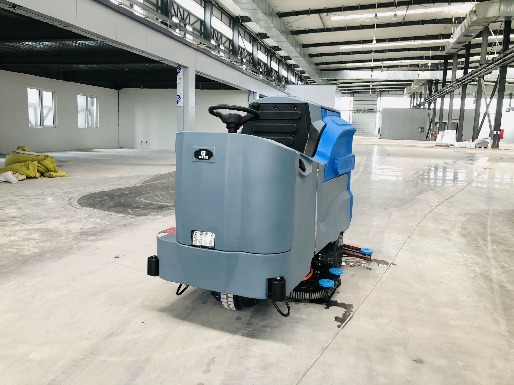 DJ1050Y大廠房環(huán)氧地坪.jpg